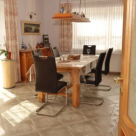 Apartament Haus Kraehennest